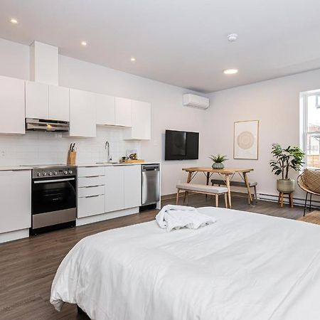 Brand New And Perfectly Located Flat In Le Plateau By Den Stays Montreal Bagian luar foto