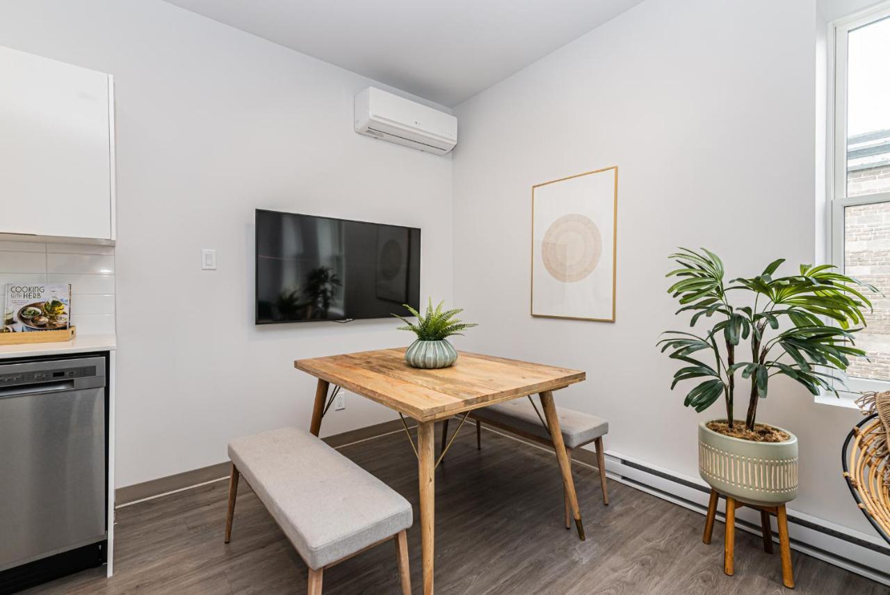 Brand New And Perfectly Located Flat In Le Plateau By Den Stays Montreal Bagian luar foto