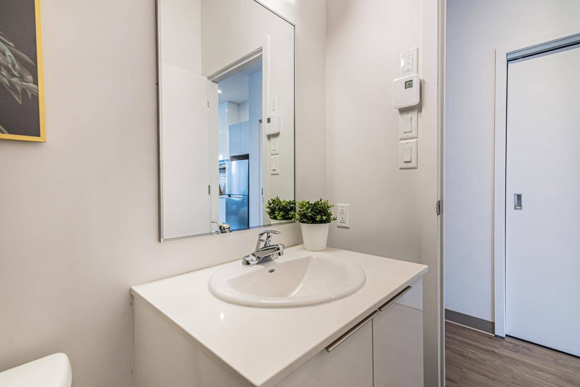 Brand New And Perfectly Located Flat In Le Plateau By Den Stays Montreal Ruang foto